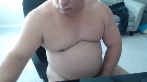 Snapshot of littleone1111765968 chatting on 11.01.25 littleone1111765968 online show from 11.01.25