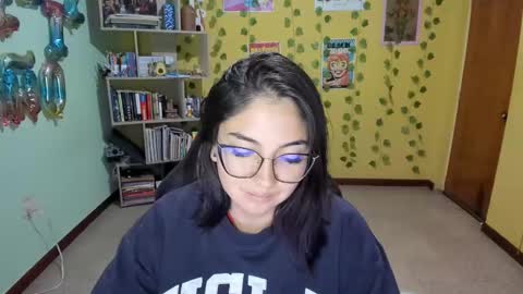 Mia  Wednesday to Sunday 730 am to 1030 am Colombian Hour D online show from 03.03.25