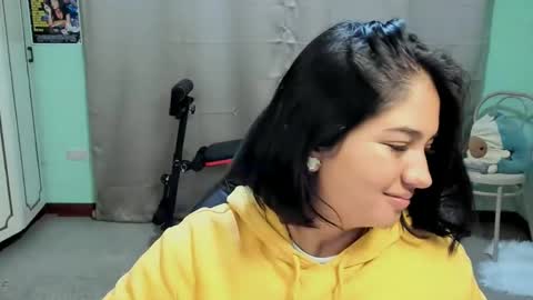 Mia  Wednesday to Sunday 730 am to 1030 am Colombian Hour D online show from 09.17.25