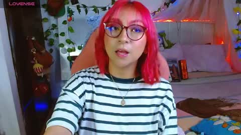 Snapshot of littlerouse_ chatting on 04.29.26 Ruby Rouse online show from 04.29.26