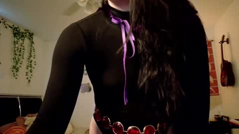 Eliza online show from 10.31.25