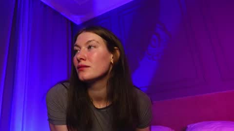 Liv 3 online show from 11.20.25