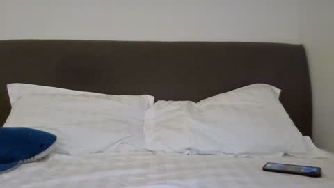 Snapshot of livbellelive chatting on 01.18.25 Liv Winters online show from 01.18.25