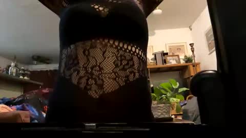 Snapshot of live4lovemabnhlb chatting on 02.27.26 Hlove online show from 02.27.26