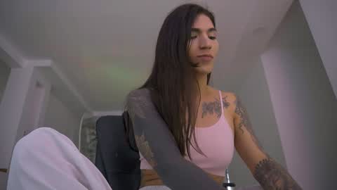 Emily  R online show from 01.28.25