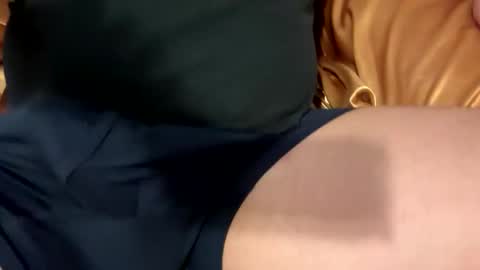 Snapshot of livinlife4now85 chatting on 01.12.26 Cum4fun online show from 01.12.26