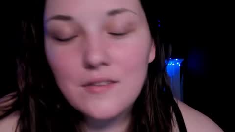 Snapshot of livinsubspace chatting on 01.12.25 Liv online show from 01.12.25