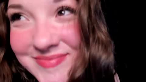 Snapshot of livinsubspace chatting on 02.13.25 Liv online show from 02.13.25