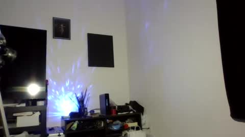 Liv Mirage online show from 02.12.25