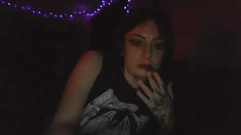 Liv Mirage online show from 12.04.25