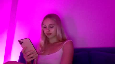 Liya online show from 09.30.25