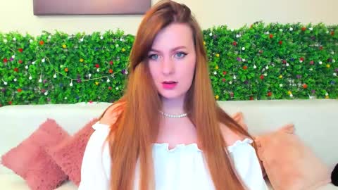 Snapshot of liya_gorgeous chatting on 12.14.24 liya_gorgeous online show from 12.14.24