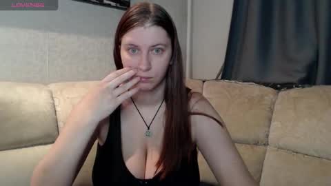 Snapshot of liyasilve chatting on 10.15.25 Liya Silve online show from 10.15.25