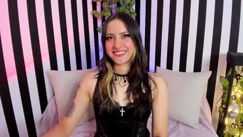 Snapshot of liz_goth chatting on 05.25.26 Liz online show from 05.25.26