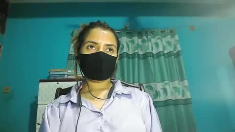 Snapshot of liza590865 chatting on 11.27.25 liza590865 online show from 11.27.25