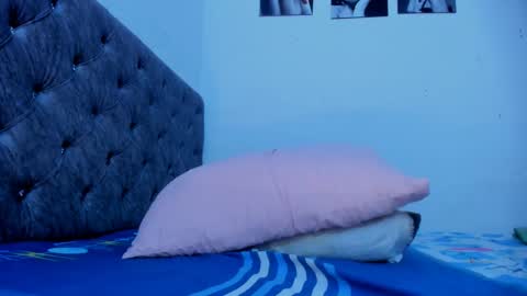 liza_25 online show from 10.31.25