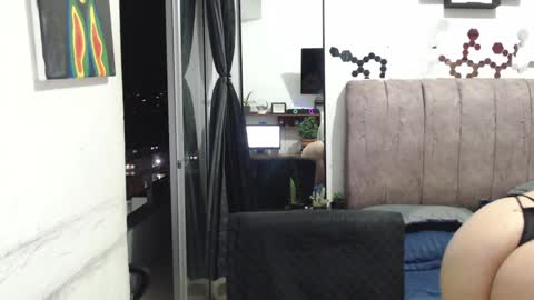 Liza Thurner online show from 01.05.25