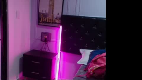 Lizz  online show from 12.19.24