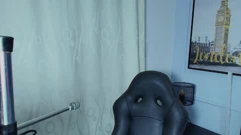 Lizz  online show from 12.31.24