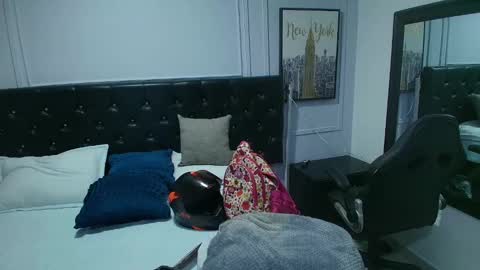 Lizz  online show from 02.05.25