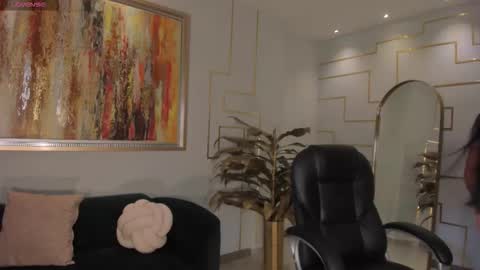 Lizzi  online show from 02.28.26