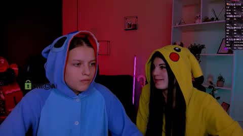 Snapshot of lizzie_boom chatting on 01.06.26 lizzie_boom online show from 01.06.26