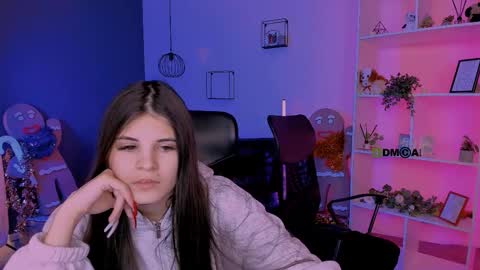 Snapshot of lizzie_boom chatting on 01.12.26 lizzie_boom online show from 01.12.26