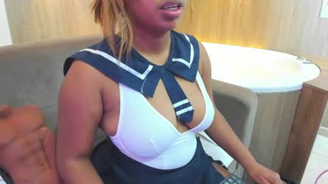 lizzie_williamss online show from 06.04.26