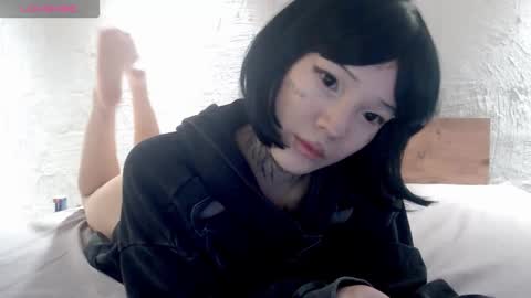 LizzieLight online show from 11.03.25