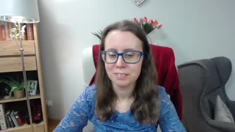 Snapshot of lizzy_sparkle chatting on 04.02.26 Lizzy online show from 04.02.26