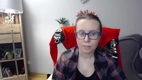 Snapshot of lizzy_sparkle chatting on 04.09.26 Lizzy online show from 04.09.26