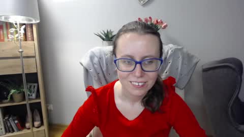 Snapshot of lizzy_sparkle chatting on 04.13.26 Lizzy online show from 04.13.26