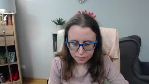 Snapshot of lizzy_sparkle chatting on 04.14.26 Lizzy online show from 04.14.26