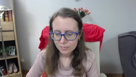 Snapshot of lizzy_sparkle chatting on 05.11.26 Lizzy online show from 05.11.26