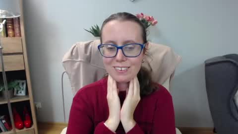 Snapshot of lizzy_sparkle chatting on 05.14.26 Lizzy online show from 05.14.26