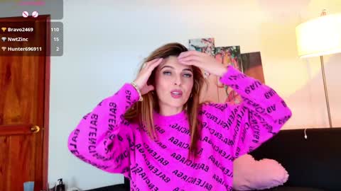 Snapshot of lizzymontana chatting on 01.02.25 Liz  online show from 01.02.25