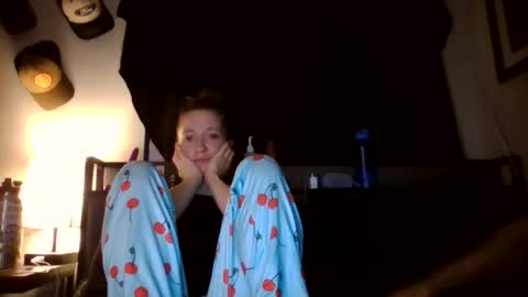 Lizzie Vonn online show from 04.12.26