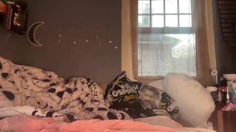 Snapshot of lizzyylovesick chatting on 02.14.25 lizzybunny online show from 02.14.25