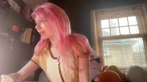 Snapshot of lizzyylovesick chatting on 02.21.25 lizzybunny online show from 02.21.25