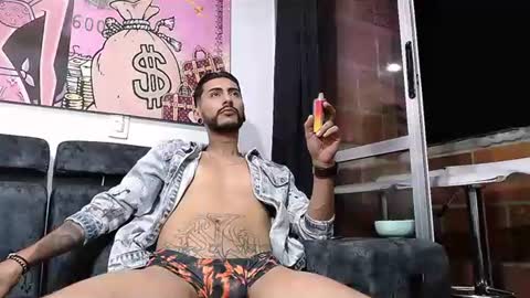 lobocruzlatino online show from 02.04.25