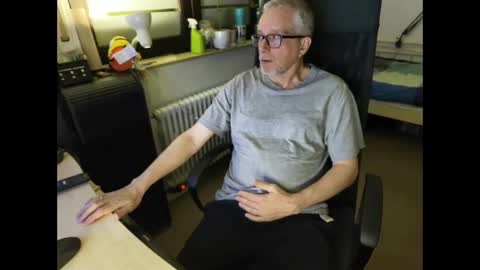 loenne1 online show from 02.28.26