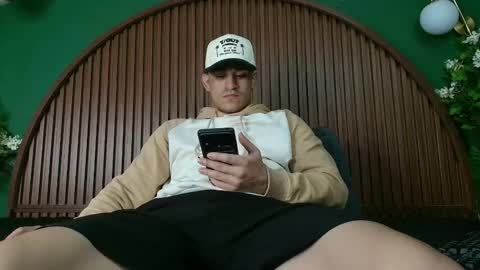 logan_griffin online show from 12.17.25