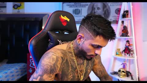 logan_hugh8 online show from 03.03.25