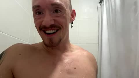 Snapshot of logan_trace chatting on 09.26.25 logan trace online show from 09.26.25