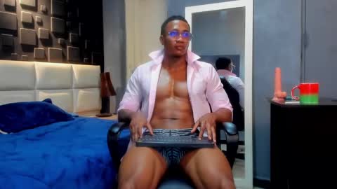 Snapshot of logan_varela chatting on 12.27.24 logan_varela online show from 12.27.24