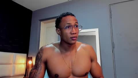 Snapshot of logan_varela chatting on 01.03.25 logan_varela online show from 01.03.25