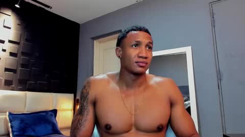 Snapshot of logan_varela chatting on 01.04.25 logan_varela online show from 01.04.25