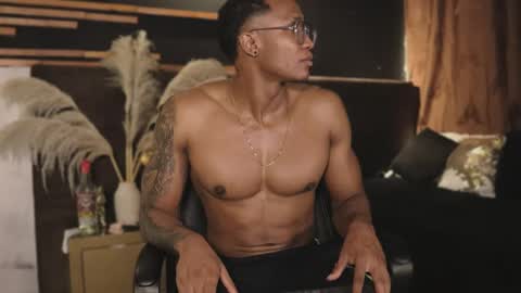 Snapshot of logan_varela chatting on 01.22.25 logan_varela online show from 01.22.25