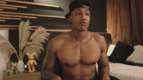 Snapshot of logan_varela chatting on 01.25.25 logan_varela online show from 01.25.25