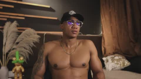 Snapshot of logan_varela chatting on 01.30.25 logan_varela online show from 01.30.25